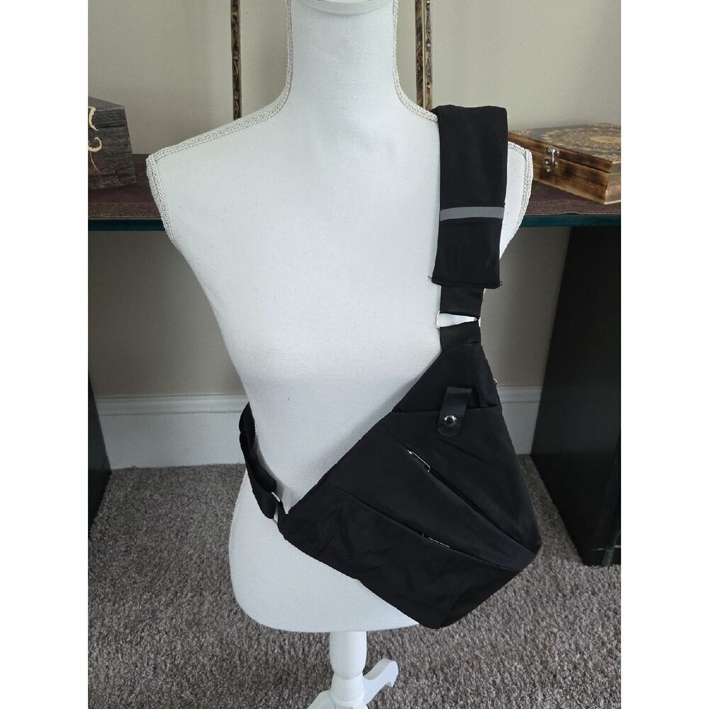 NWOT Anti Theft Crossbody Sling Bag